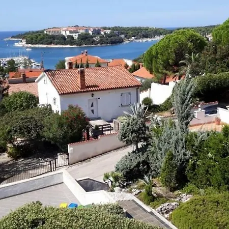 Studio In With Seaview, Terrace, Air Condition, Dishwasher Pjescana Uvala