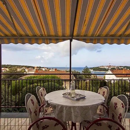 Studio In With Seaview, Terrace, Air Condition, Dishwasher *