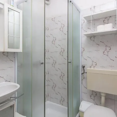 Studio In With Seaview, Terrace, Air Condition, Dishwasher * Pjescana Uvala
