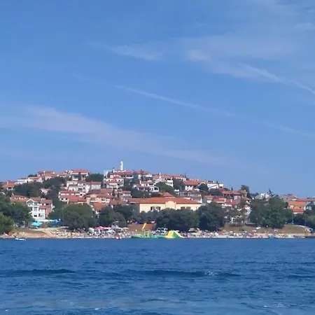 Apartment Studio In With Seaview, Terrace, Air Condition, Dishwasher Pjescana Uvala