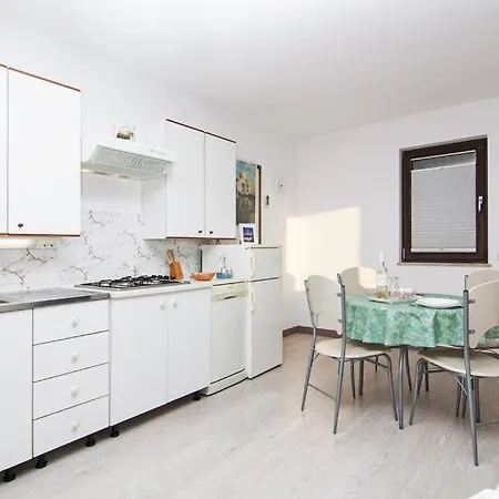 Studio In With Seaview, Terrace, Air Condition, Dishwasher Apartment Pjescana Uvala